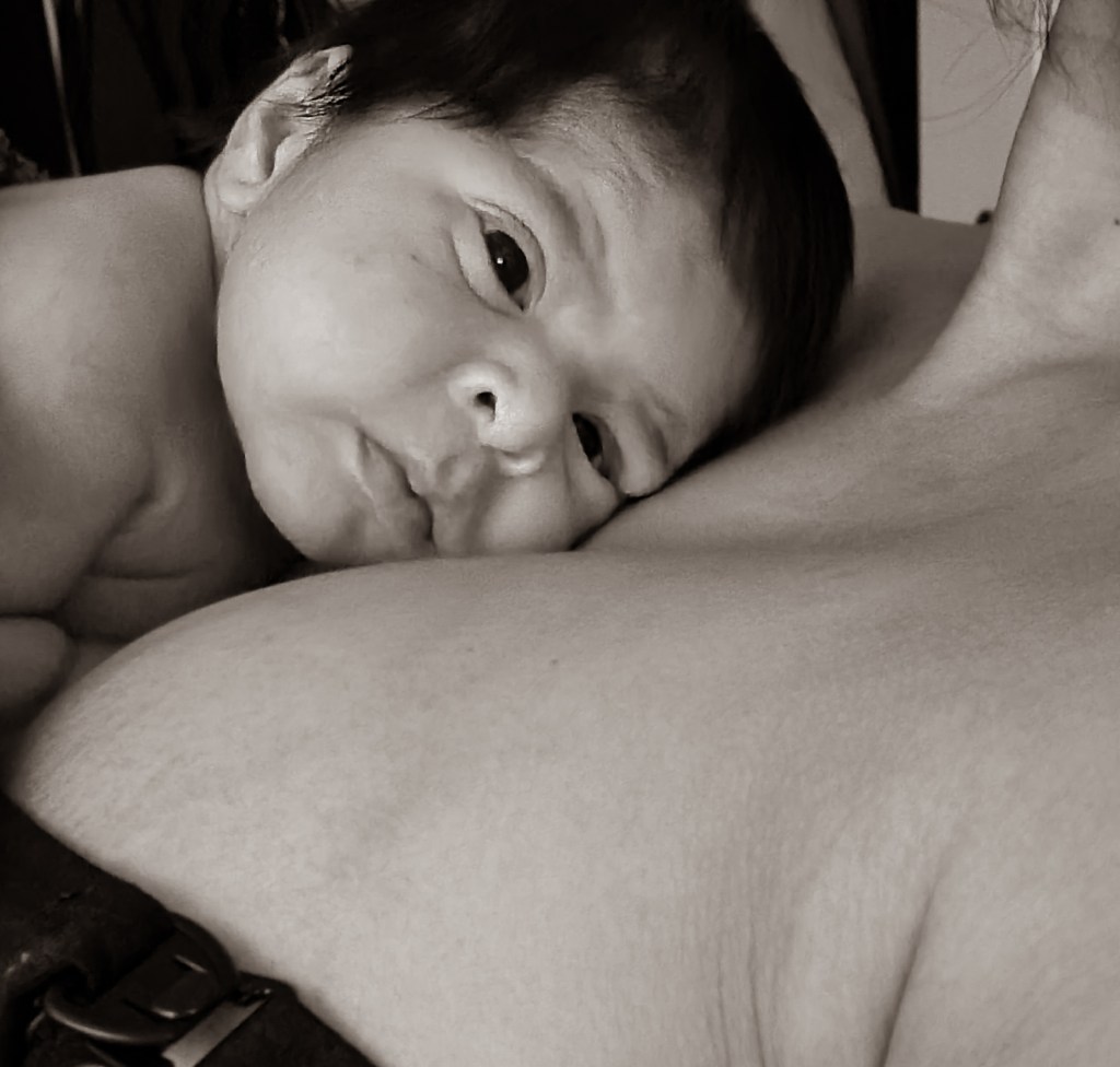 My Postpartum Cuarentenas: Fajas, Breast Feeding and Co sleeping 